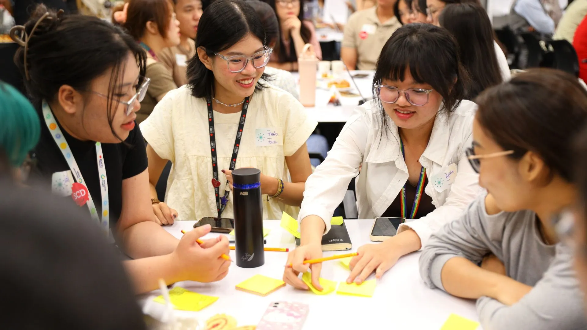 Làm sao người trẻ có thể tham gia hiệu quả vào phát triển bền vững?